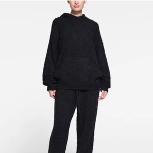 SKIMS cozy set - black size medium